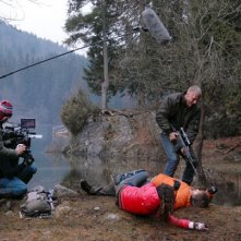 Ottaviano Blitch sul set di Shadow con Jake Muxworthy e Karina Testa (di spalle)