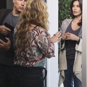 Teri Hatcher e John Barrowman nell'episodio I Guess This Is Goodbye di Desperate Housewives