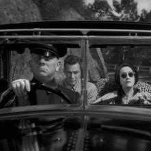 Erich von Stroheim con William Holden e Gloria Swanson in una scena del film Viale del tramonto