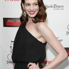 Una Sorridente Anne Hathaway Ai Drama Desk Award 167755