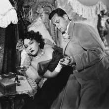 Wallpaper: William Holden e Gloria Swanson in una sequenza del film Viale del tramonto