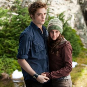 Kristen Stewart e Robert Pattinson in una scena di The Twilight Saga: Eclipse