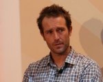 Michael Vartan baratta la pistola con lo stetoscopio