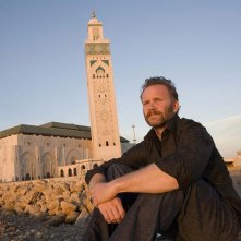Morgan Spurlock penserioso in una scena del film Che fine ha fatto Osama Bin Laden?