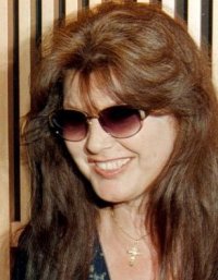 Una foto di Claudia Mori, cantante e attrice