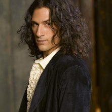 Hal Ozsan (Azazel) per il film tv Angeli caduti