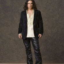 Un'immagine promo di Hal Ozsan per il film Angeli caduti