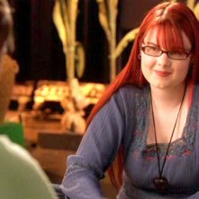 Amber Wallace nel film Un microfono per due