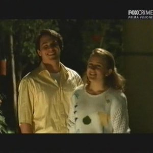 Giacomo Carolei insieme a Tiziana Di Marco in una scena della miniserie Il mostro di Firenze