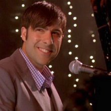 Jason Schwartzman nei panni del giovane Marc Pease nel film Un microfono per due