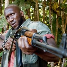 Mahershalalhashbaz Ali in una scena di Predators