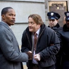 Jamie Foxx e Christian Stolte in una scena del film Law Abiding Citizen
