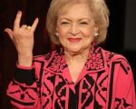 Betty White professoressa in Community!