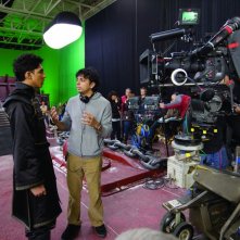 Dev Patel sul set del film The Last AirbenderIl con il regista M. Night Shyamalan
