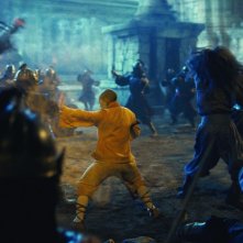 Una scena del film The Last Airbenderazione con Noah Ringer