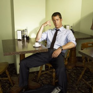 Colin Ferguson è il protagonista della serie tv Eureka