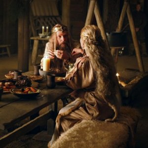 Alexander Skarsgård in una scena dell'episodio Trouble di True Blood