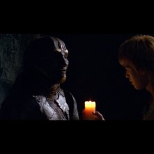 Ivan (Maksim Loktionov) alle prese con un nemico nel fantasy russo Il maestro della pietra magica