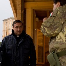 Nicola Nocella e Gabriele Cirilli in una scena de La città invisibile