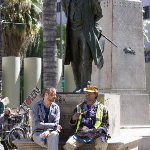 Robert Downey Jr. e Jamie Foxx in una scena del film The Soloist