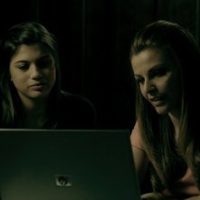 Tiziana de Giacomo e Cristina Cappelli nel film Il ragazzo che abitava in fondo al mare