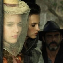 Una scena della serie Terra ribelle