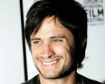 Gael García Bernal su un pianeta solitario