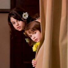 Selena Gomez e Joey King in una scena di Ramona and Beezus