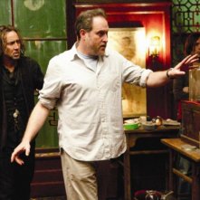 Nicolas Cage sul set del film L'apprendista stregone con il regista Jon Turteltaub
