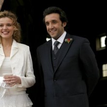 Flavio Insinna e Christiane Filangieri in una scena di Ho sposato uno sbirro