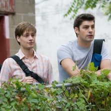 Gregory Smith e Travis Milne nell'episodio Hot and Bothered di Rookie Blue