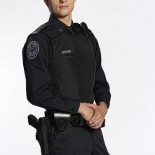 Gregory Smith in una foto promozionale della serie Rookie Blue