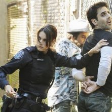 Missy Peregrym, Billy Otis e Ben Bass in una scena dell'episodio Fresh Paint di Rookie Blue