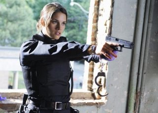 Missy Peregrym in un momento dell'episodio Fresh Paint di Rookie Blue