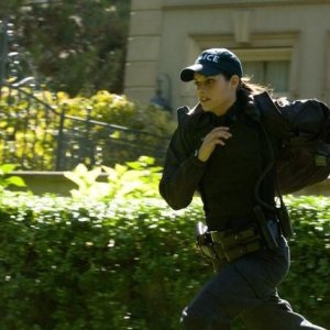Missy Peregrym in una scena dell'episodio Broad Daylight di Rookie Blue