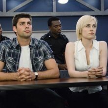 Travis Milne e Charlotte Sullivan nell'episodio Signals Crossed di Rookie Blue