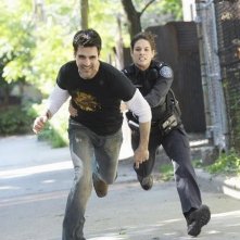 Un momento d'azione dell'episodio Fresh Paint di Rookie Blue