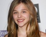 Chloe Moretz lotta per la sopravvivenza