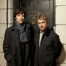 Benedict Cumberbatch e Martin Freeman in una immagine promozionale della serie Sherlock