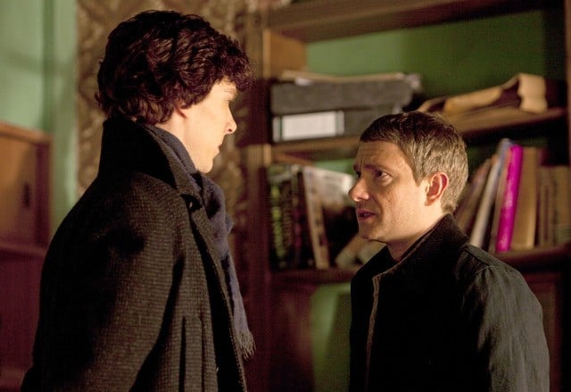 Benedict Cumberbatch e Martin Freeman nel primo episodio della serie Sherlock