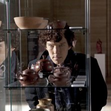 Benedict Cumberbatch in una scena della serie Sherlock
