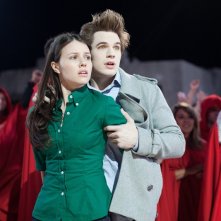 Jenn Proske e Matt Lanter al ballo scolastico di fine anno nel film Vampires Suck