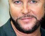 Lezioni di storia e tolleranza per William Petersen
