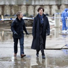 Martin Freeman e Benedict Cumberbatch nell'episodio The Great Game di Sherlock
