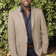 Romany Malco In Una Foto Promozionale Della Serie No Ordinary Family 171099