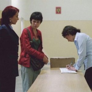 Una sequenza di Periferic (2010) di B. G. Apetri