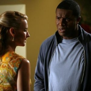 Andrea Powell e Roger Cross nell'episodio Dog Eat Dog di The Gates