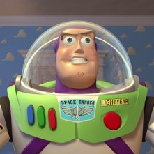 Il celebre Buzz Lightyear in una scena del film d'animazione Toy Story (1995)