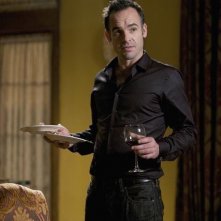Paul Blackthorne nell'episodio Jurisdiction di The Gates