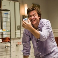 Jason Bateman nella commedia Due cuori e una provetta